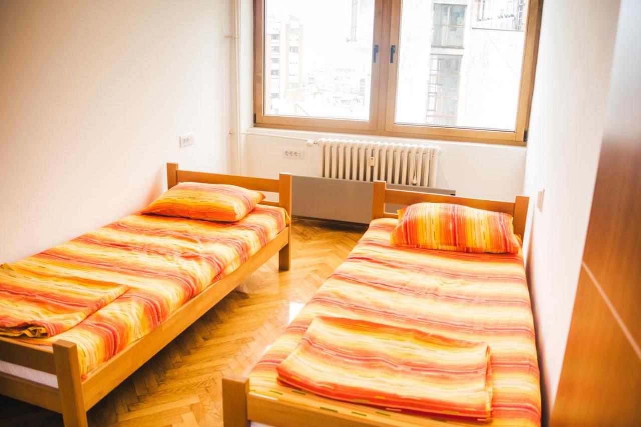 Ferienwohnung Aparment Theatre Ni Exterior foto