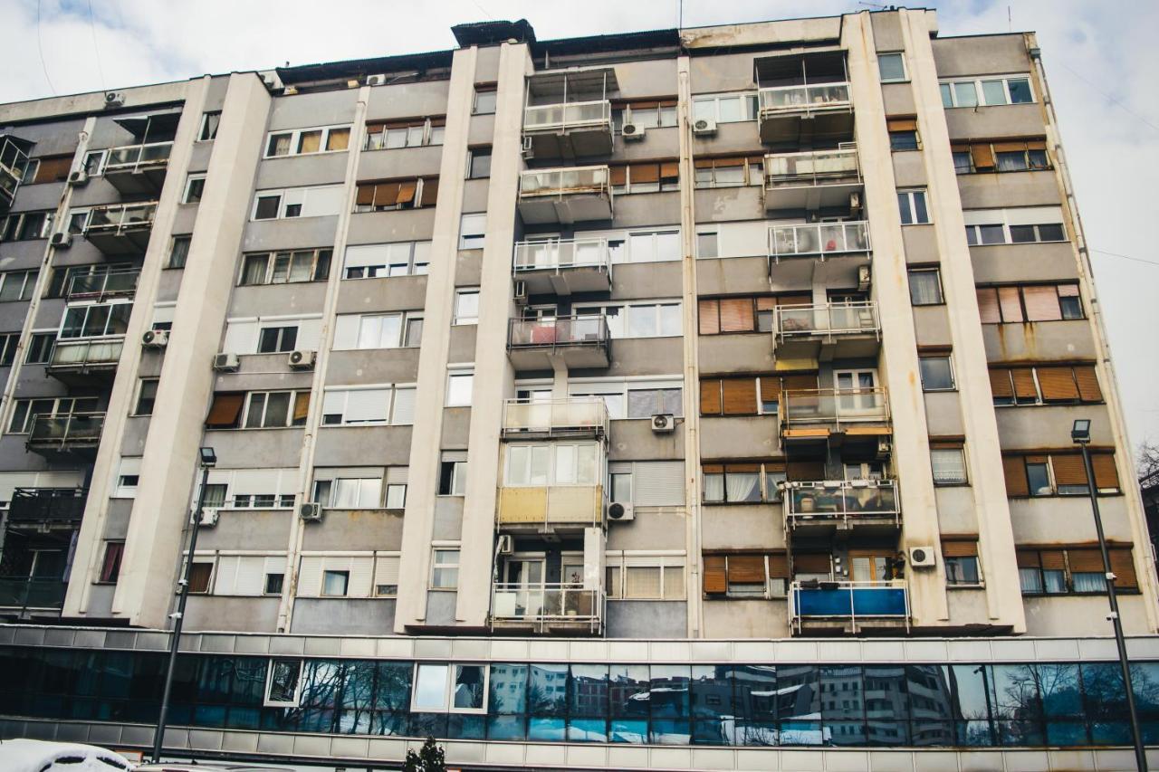 Ferienwohnung Aparment Theatre Ni Exterior foto