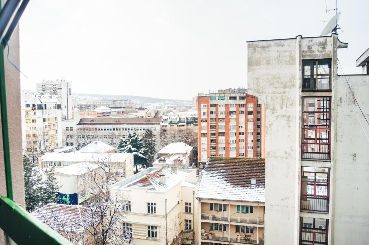 Ferienwohnung Aparment Theatre Ni Exterior foto